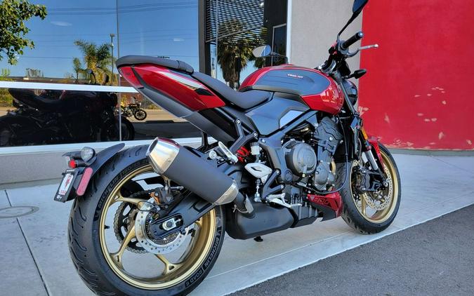 2026 Triumph TRIDENT 800