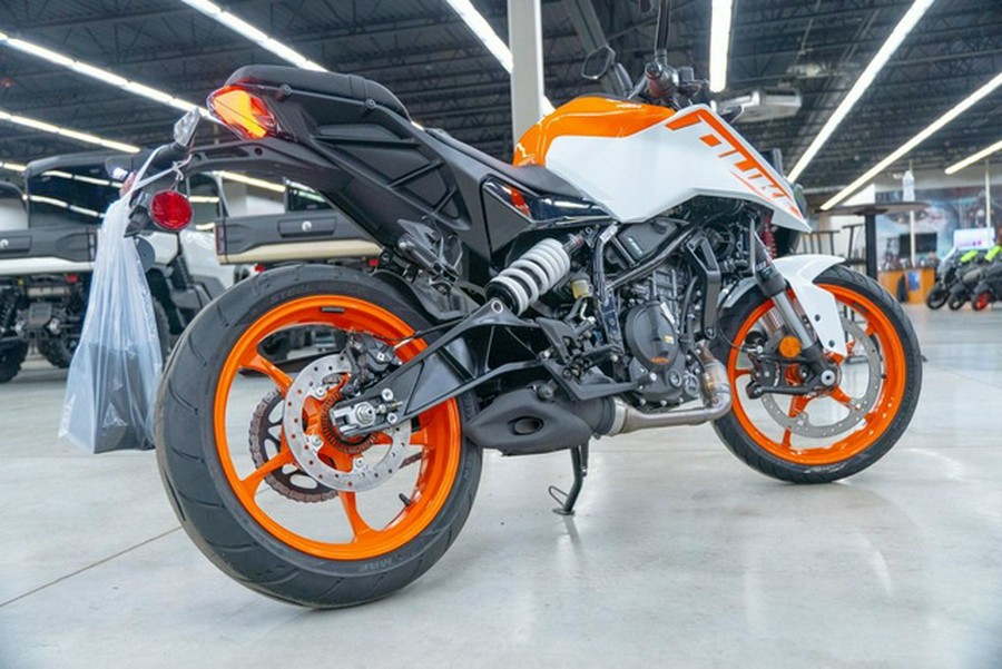 2024 KTM Duke 250