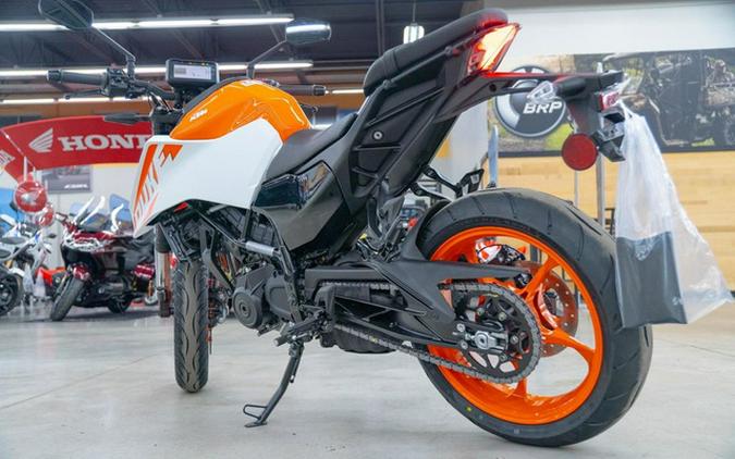 2024 KTM Duke 250
