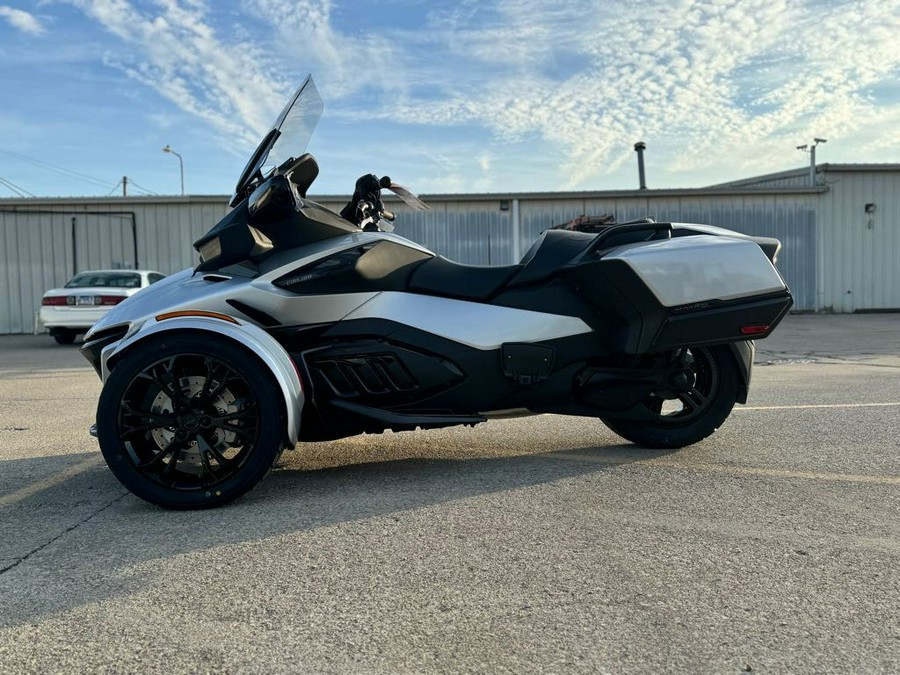 2025 Can-Am SPYDER RT