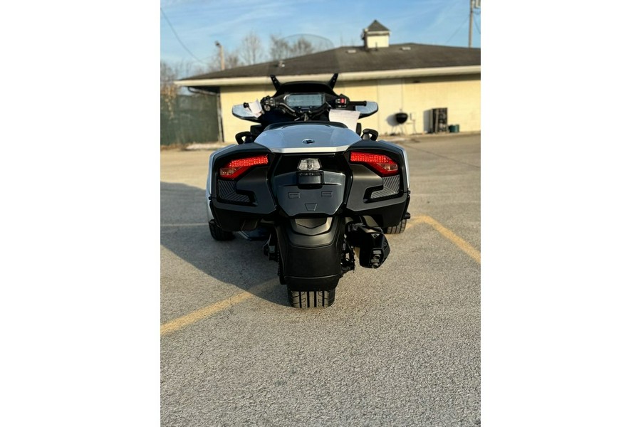 2025 Can-Am SPYDER RT