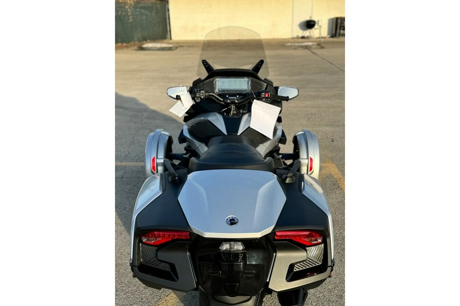2025 Can-Am SPYDER RT