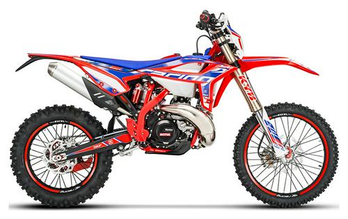 2020 Beta 300 RR Review: Off-Road Two-Stroke (20 Fast Facts)