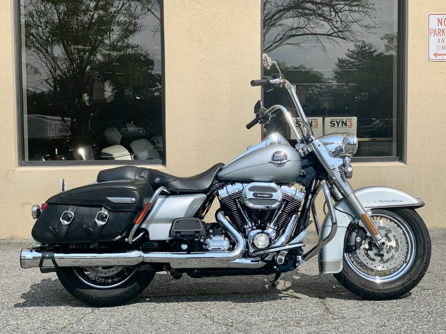 2010 Harley-Davidson Road King Classic FLHRC