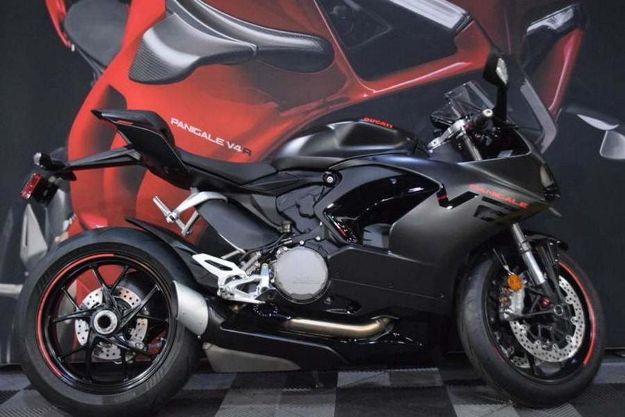 2025 Ducati Panigale V2 Black on Black