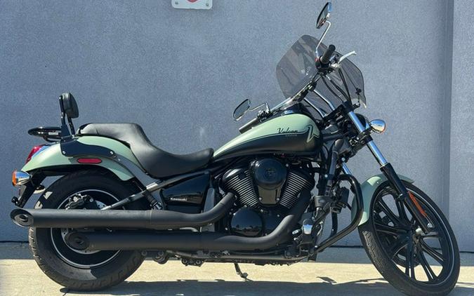 2023 Kawasaki Vulcan 900 Custom