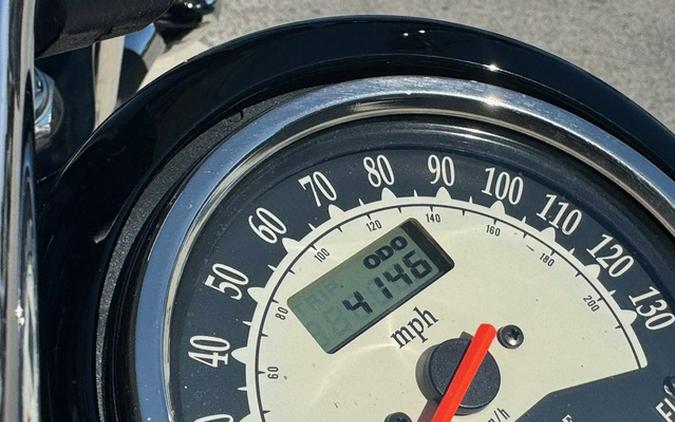 2023 Kawasaki Vulcan 900 Custom