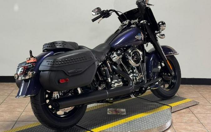 2026 Harley-Davidson® FLHC - Heritage Classic