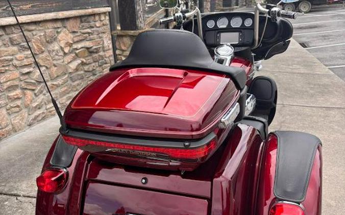 2017 Harley-Davidson TRI GLIDE ULTRA CLASSIC