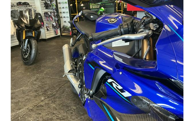 2026 YZF-R1 - Yamaha