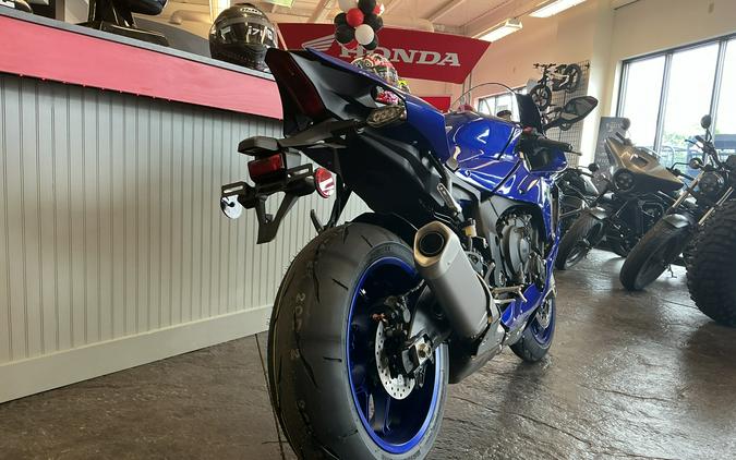 2026 YZF-R1 - Yamaha