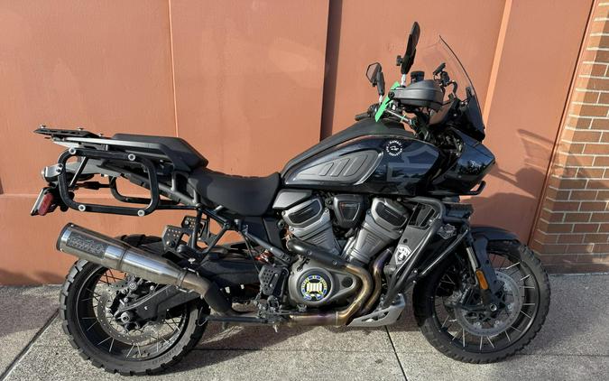 Harley-Davidson® Pan America™ 1250 Special Vivid Black