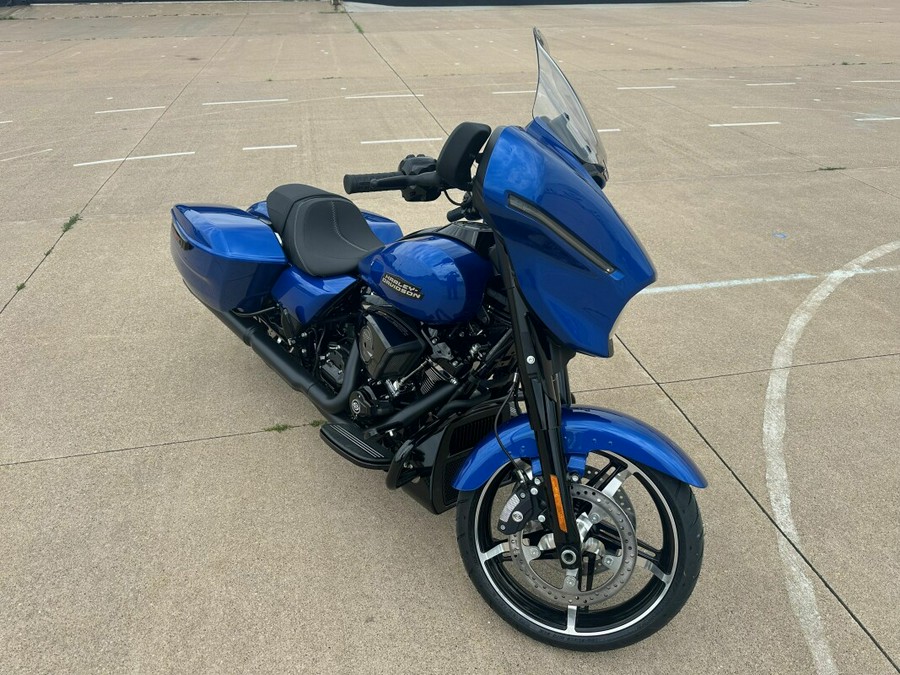 2024 Harley-Davidson Street Glide® Blue Burst