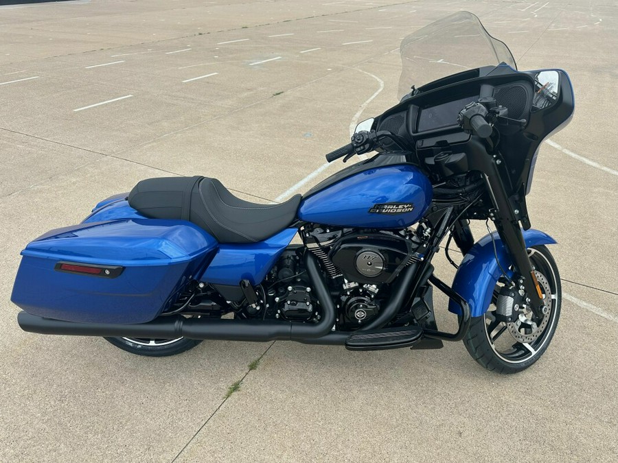 2024 Harley-Davidson Street Glide® Blue Burst