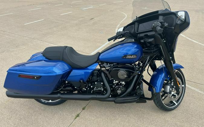 2024 Harley-Davidson Street Glide® Blue Burst