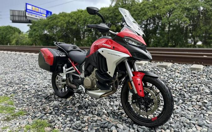 2022 Ducati Multistrada V4S Ducati Red / Spoked Wheels