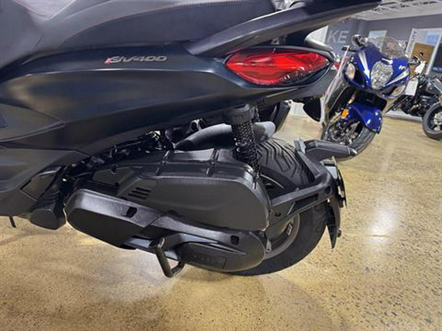 2024 Piaggio BV 400 Deep Black