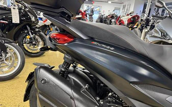 2024 Piaggio BV 400 Deep Black