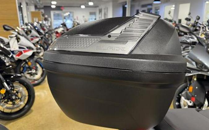 2024 Piaggio BV 400 Deep Black