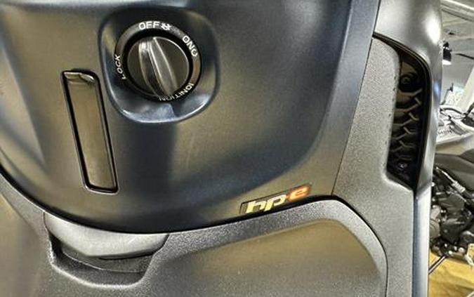 2024 Piaggio BV 400 Deep Black