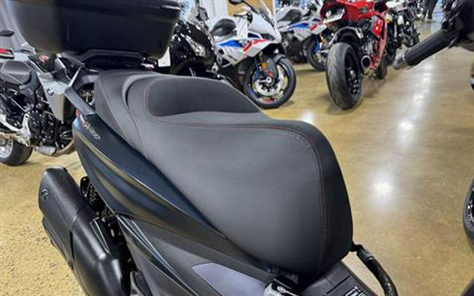 2024 Piaggio BV 400 Deep Black