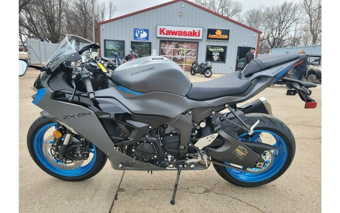2026 Ninja® ZX™-6R - Kawasaki