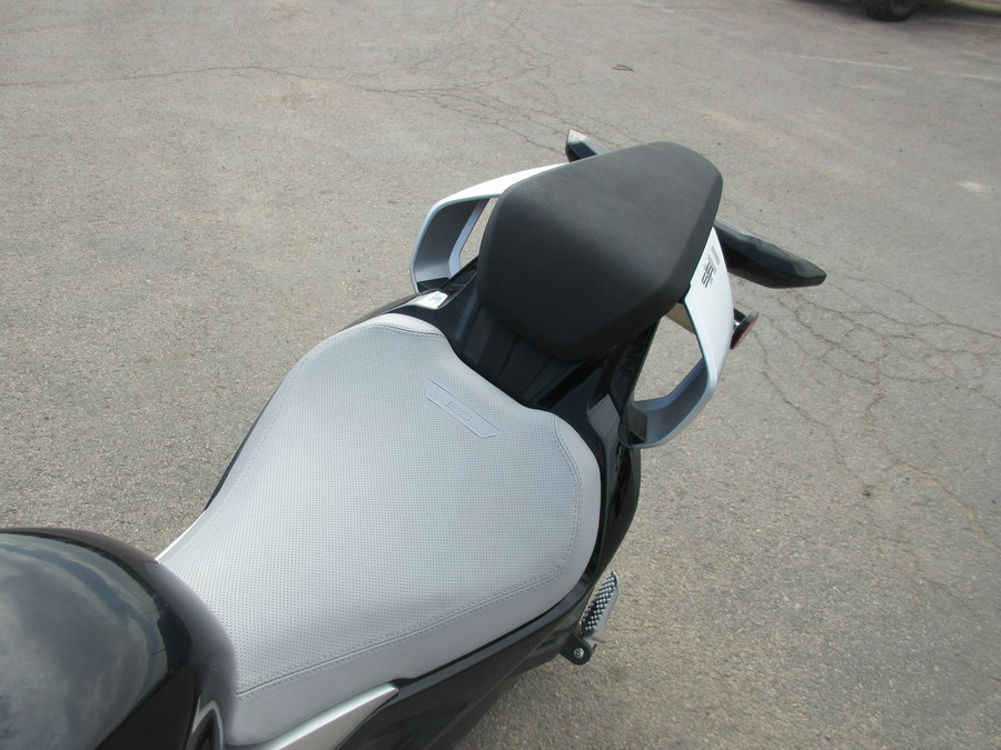 2025 CFMOTO 675SS