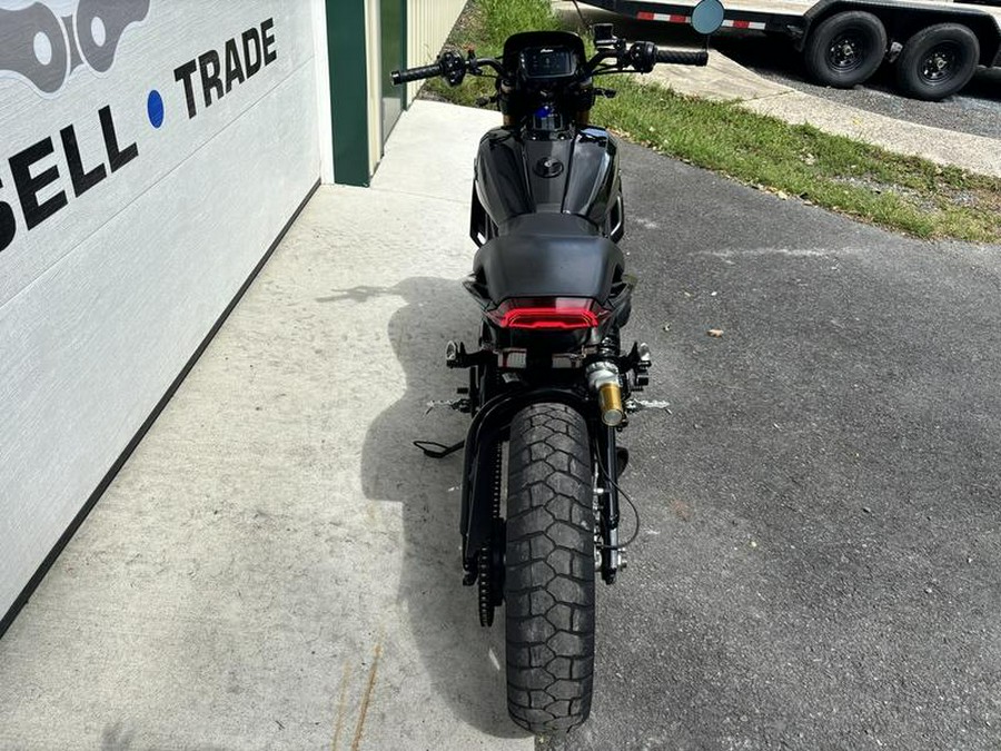 2019 Indian Motorcycle® FTR™ 1200 S Titanium Metallic over Thunder Black Pearl