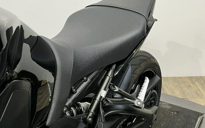 2016 Yamaha Motor Corp., USA FZ-09