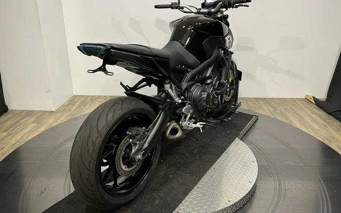 2016 Yamaha Motor Corp., USA FZ-09