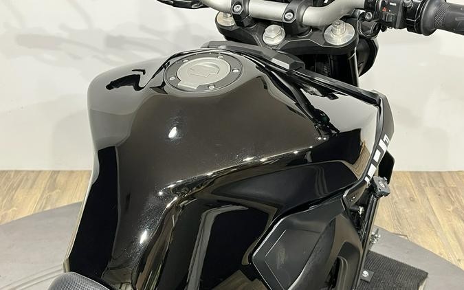 2016 Yamaha Motor Corp., USA FZ-09