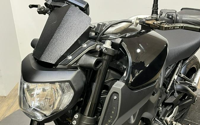 2016 Yamaha Motor Corp., USA FZ-09