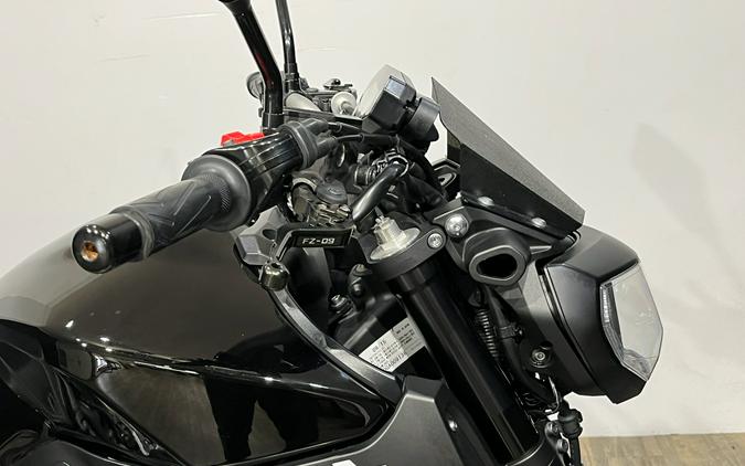 2016 Yamaha Motor Corp., USA FZ-09