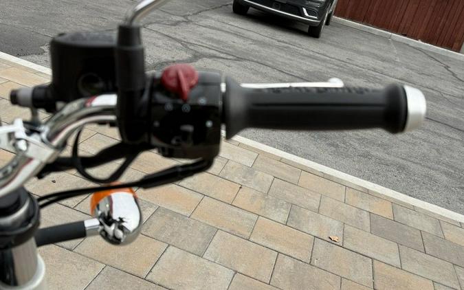 2024 Royal Enfield INT650 Black Pearl