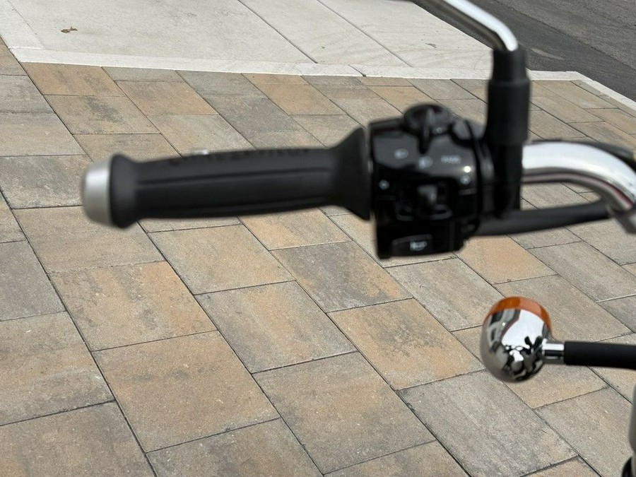 2024 Royal Enfield INT650 Black Pearl