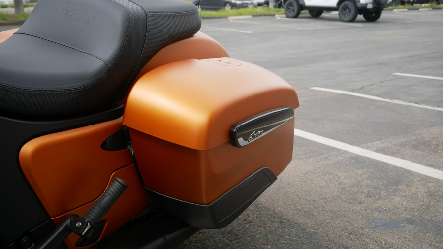 2022 Indian Motorcycle Challenger® Dark Horse® Icon