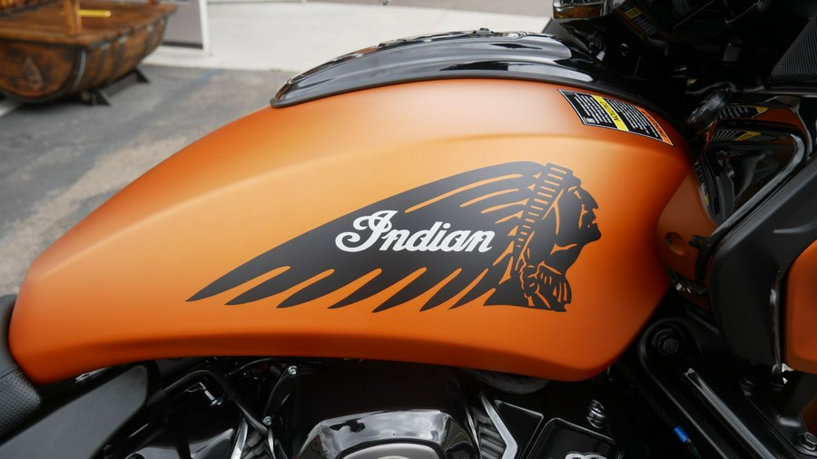 2022 Indian Motorcycle Challenger® Dark Horse® Icon