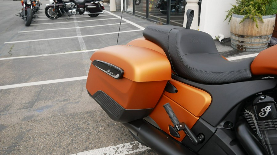 2022 Indian Motorcycle Challenger® Dark Horse® Icon