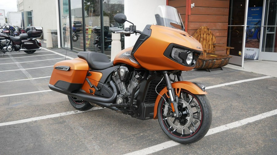 2022 Indian Motorcycle Challenger® Dark Horse® Icon