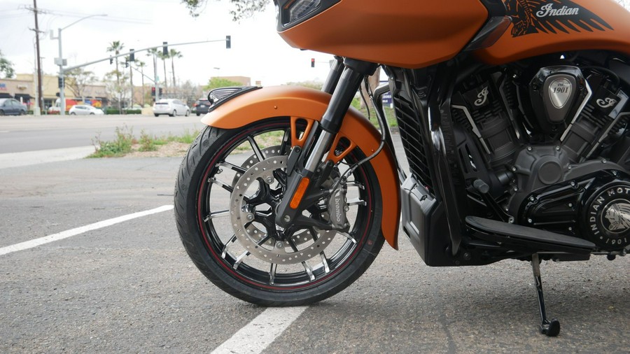 2022 Indian Motorcycle Challenger® Dark Horse® Icon