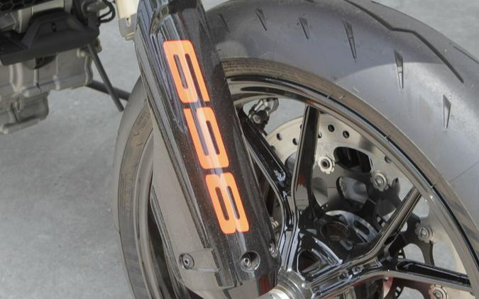 2026 Ducati Hypermotard 698 Mono RVE