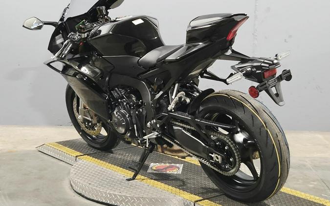 2027 Yamaha YZF-R9