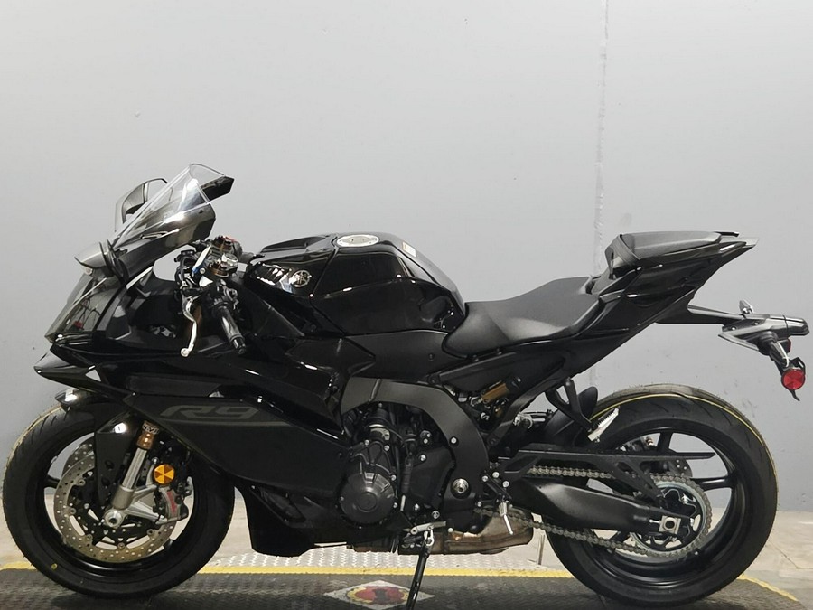 2027 Yamaha YZF-R9