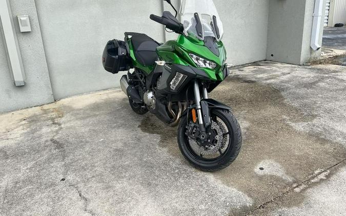 2019 Kawasaki Versys 1000 SE LT+ Review (19 Fast Facts)