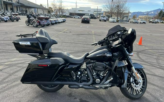 2016 Harley-Davidson® CVO™ Street Glide®