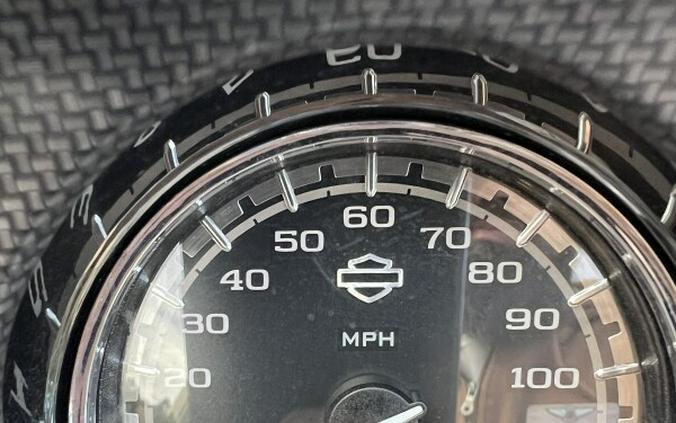 2016 Harley-Davidson® CVO™ Street Glide®