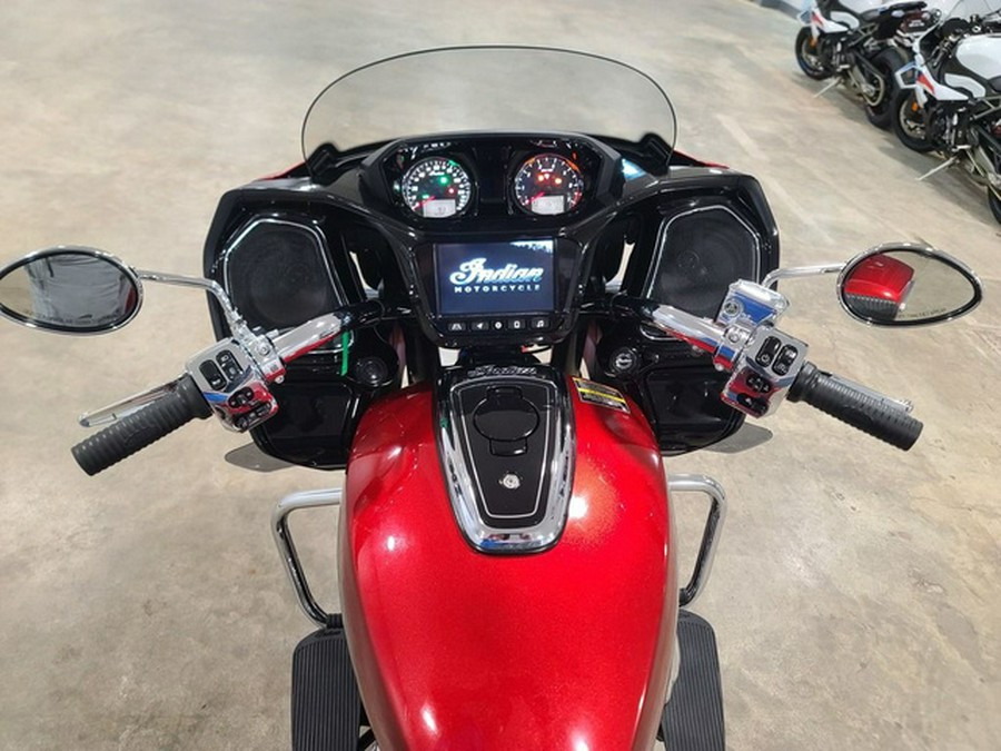 2025 Indian Challenger Limited Sunset Red Metallic