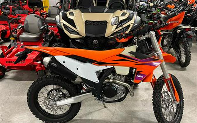 2024 KTM 500 EXC-F Six Days First Look [Fast Facts]