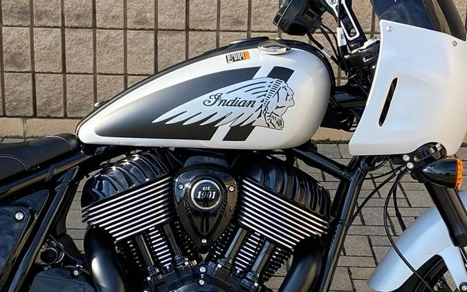 2024 Indian Motorcycle® Sport Chief Ghost White Metallic Smoke