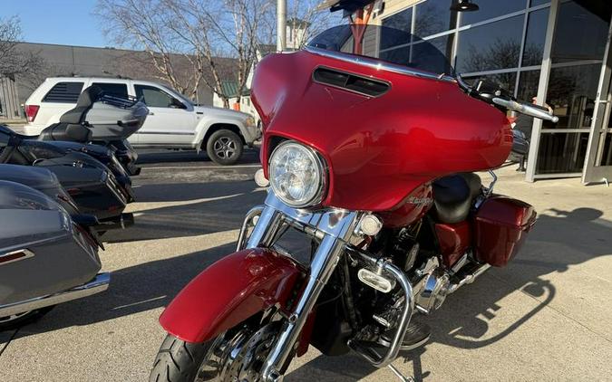 2018 Harley-Davidson® FLHX - Street Glide®